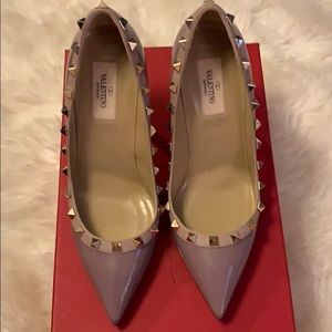 Never been worn rock stud Valentino plumps - 37.5